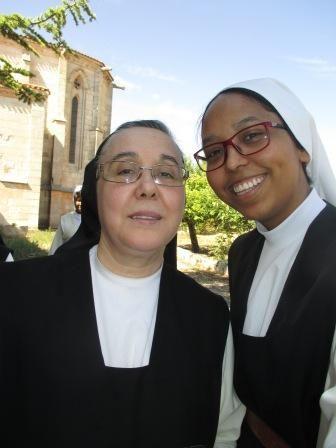 FOTOMadre Carmen y sor Bernarda 