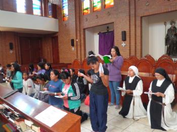 FOTOEn un encuentro vocacional con jvenes peruanas.