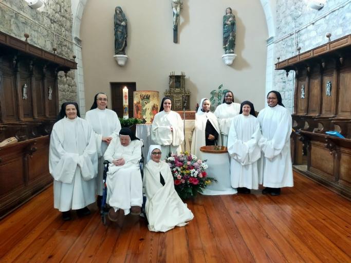 FOTOMUY FELIZ PASCUA DE RESURRECCIN